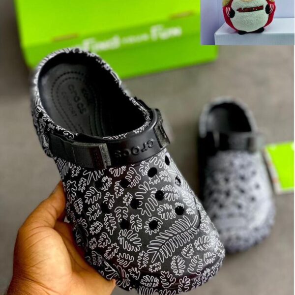 OG- UNISEX CROCS BLACK