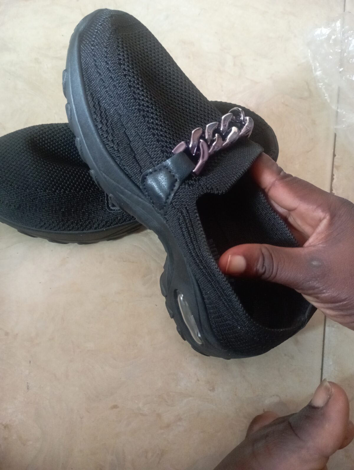 OG - UNISEX COVER SHOE - Image 1