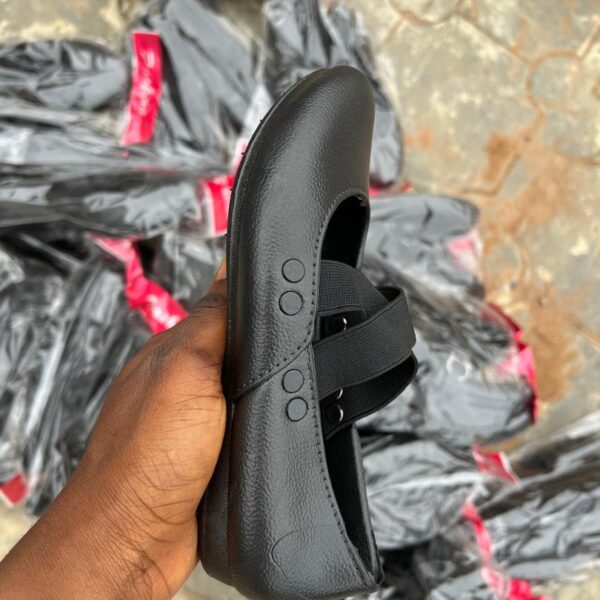 OG- GIRLS COMFORT SANDAL  31to