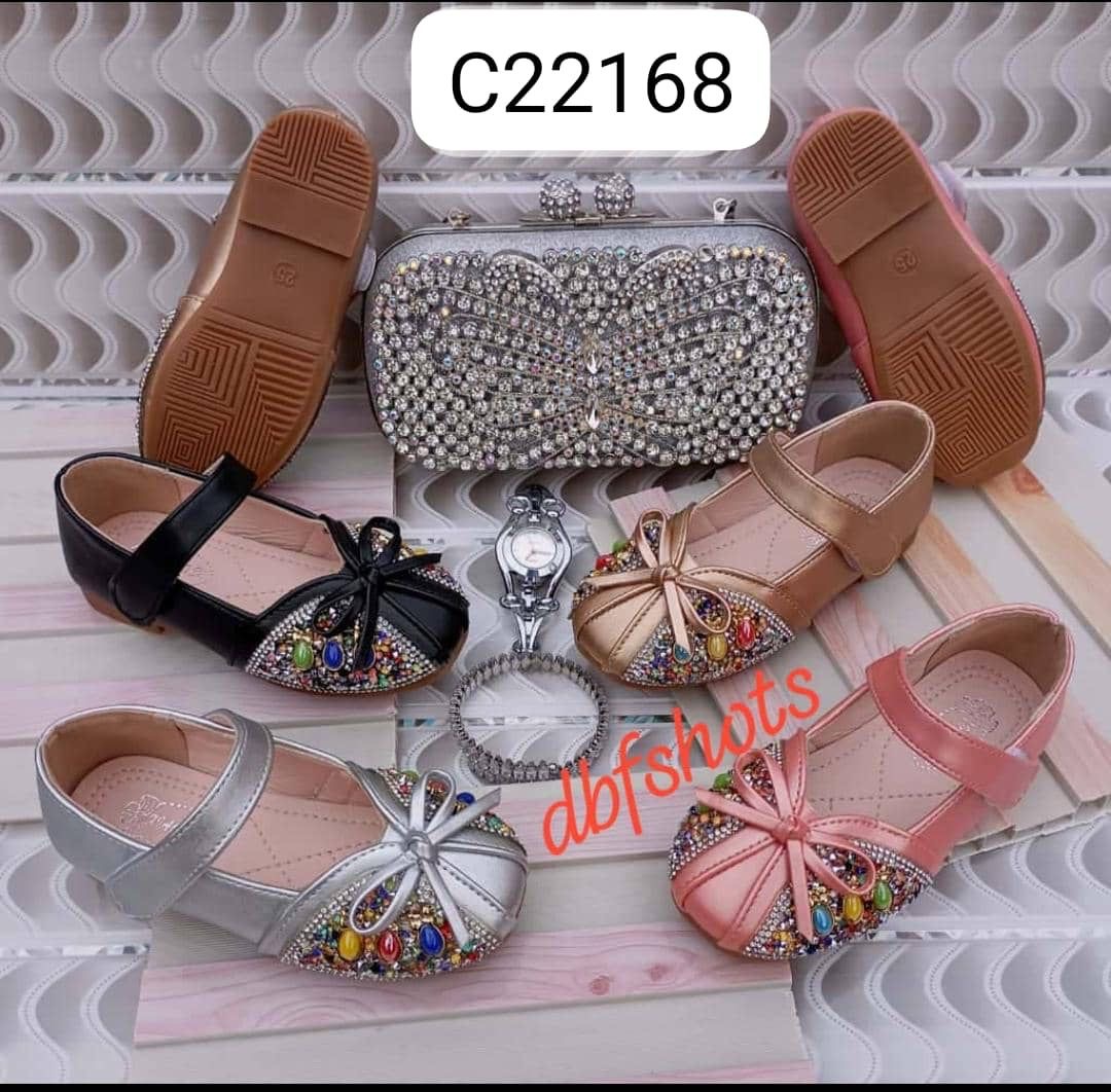 a501b77f-47c3-4d7f-a8fc-1c4b9892a1d3 OG- clara little size rage dressing shoe - Image 1