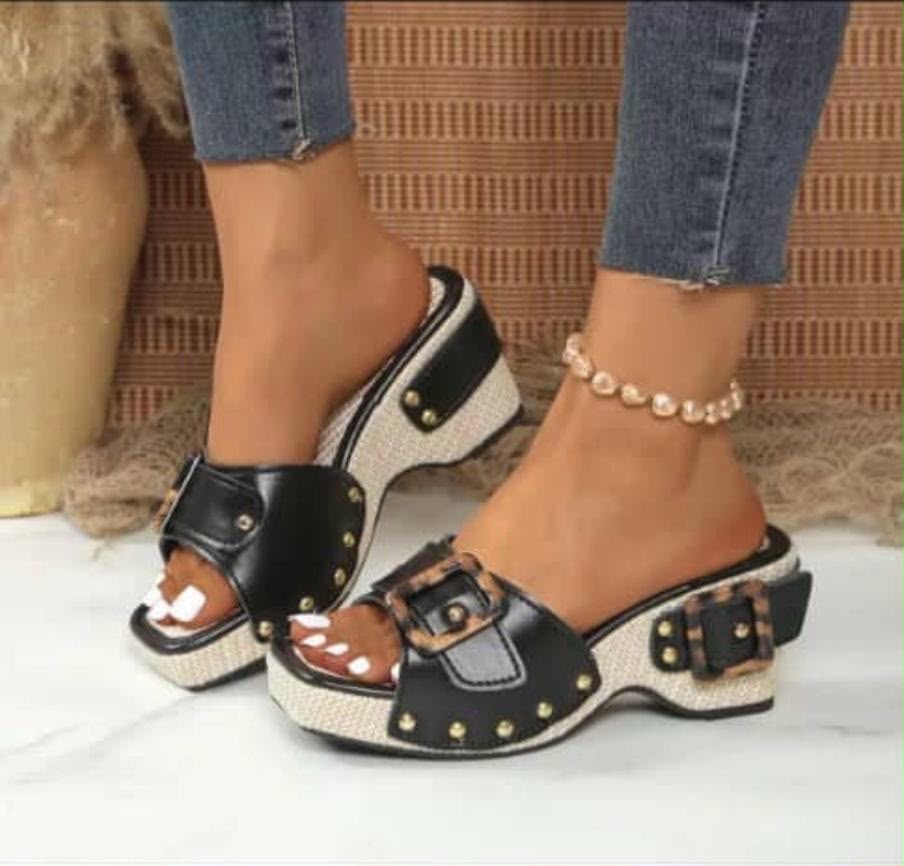 8fc341a1-fe48-439d-a891-359a83a7b914 OG- STOCK HEEL SLIPPER - Image 1