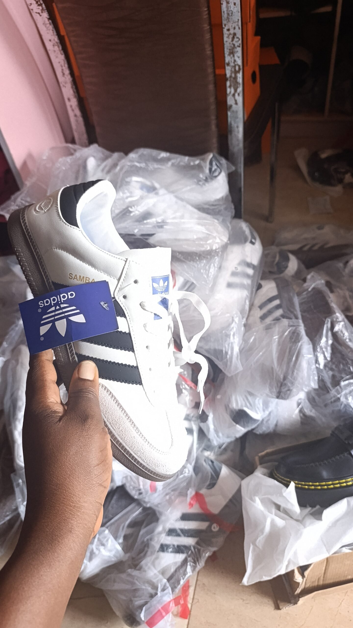Snapchat-609971553 OG- SAMBA ADDIDAS SNEEKER - Image 1